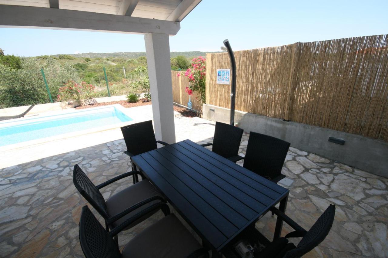 הוילה ולי ראט House Sakarun With Swimming Pool מראה חיצוני תמונה